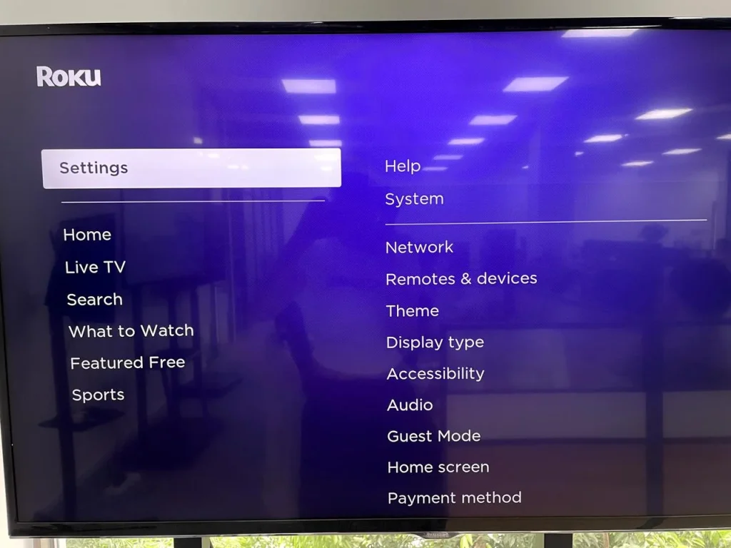 the Settings option on Roku TV