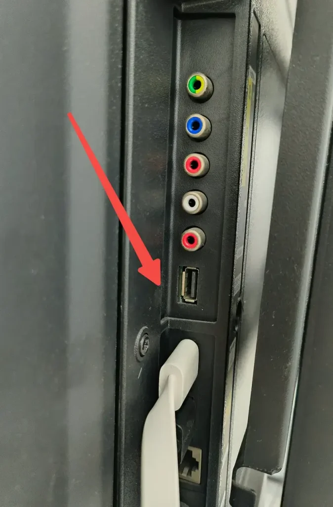 locate the USB ports on a Samsung TV