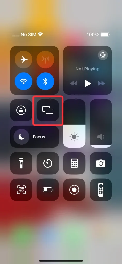 Screen mirroring option in the control center